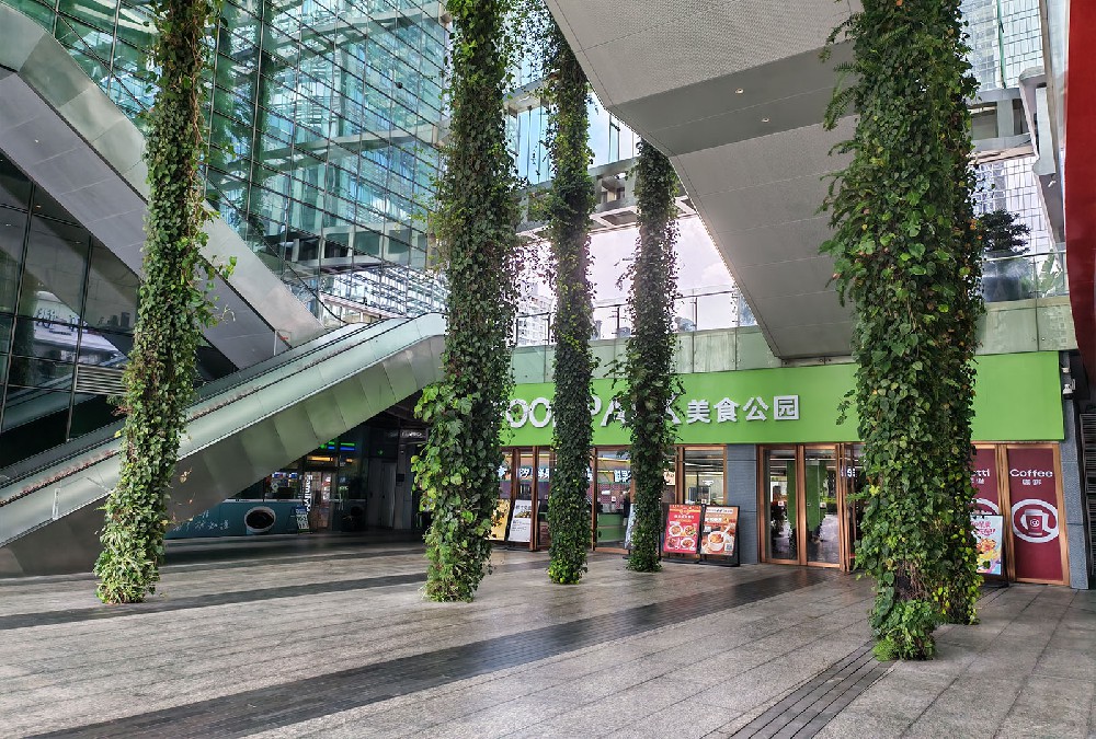 海岸城商场室外垂直绿化植物墙